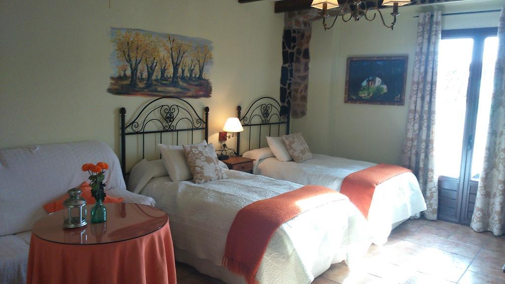 Double or Twin Room,42466012:JPEG